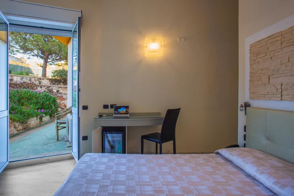 Hotel Calamosca Κάλιαρι Εξωτερικό φωτογραφία
