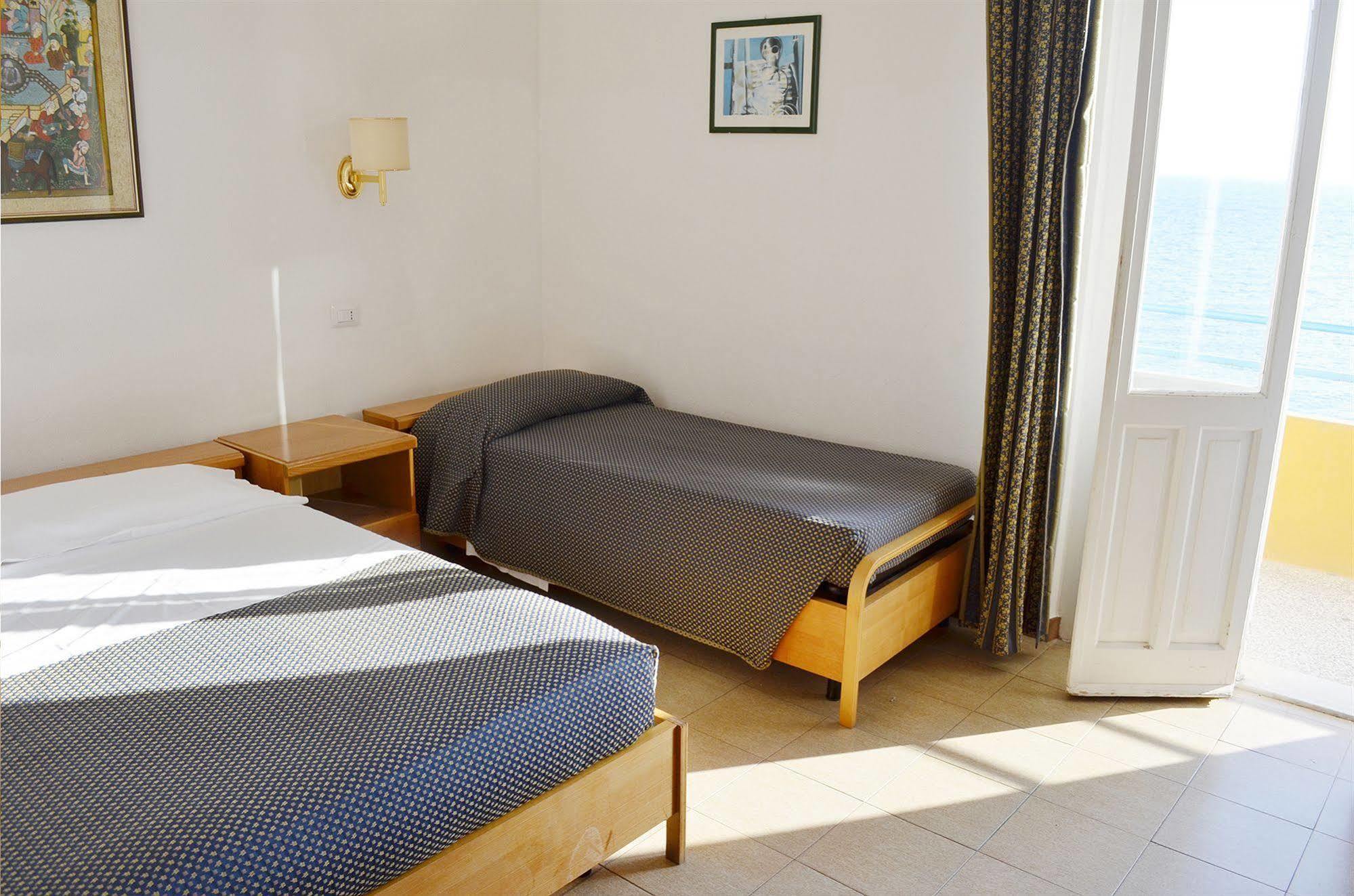 Hotel Calamosca Κάλιαρι Εξωτερικό φωτογραφία